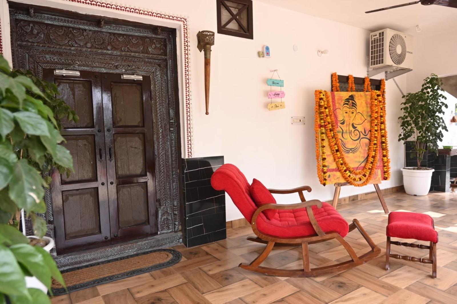 Shobhayan Inn, Airport Railway Station Pickup Free Ayodhya Buitenkant foto