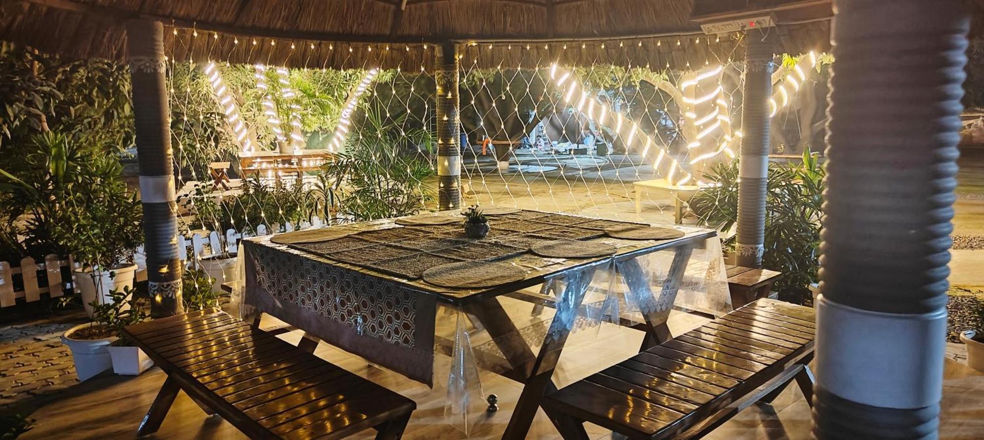 Shobhayan Inn, Airport Railway Station Pickup Free Ayodhya Buitenkant foto