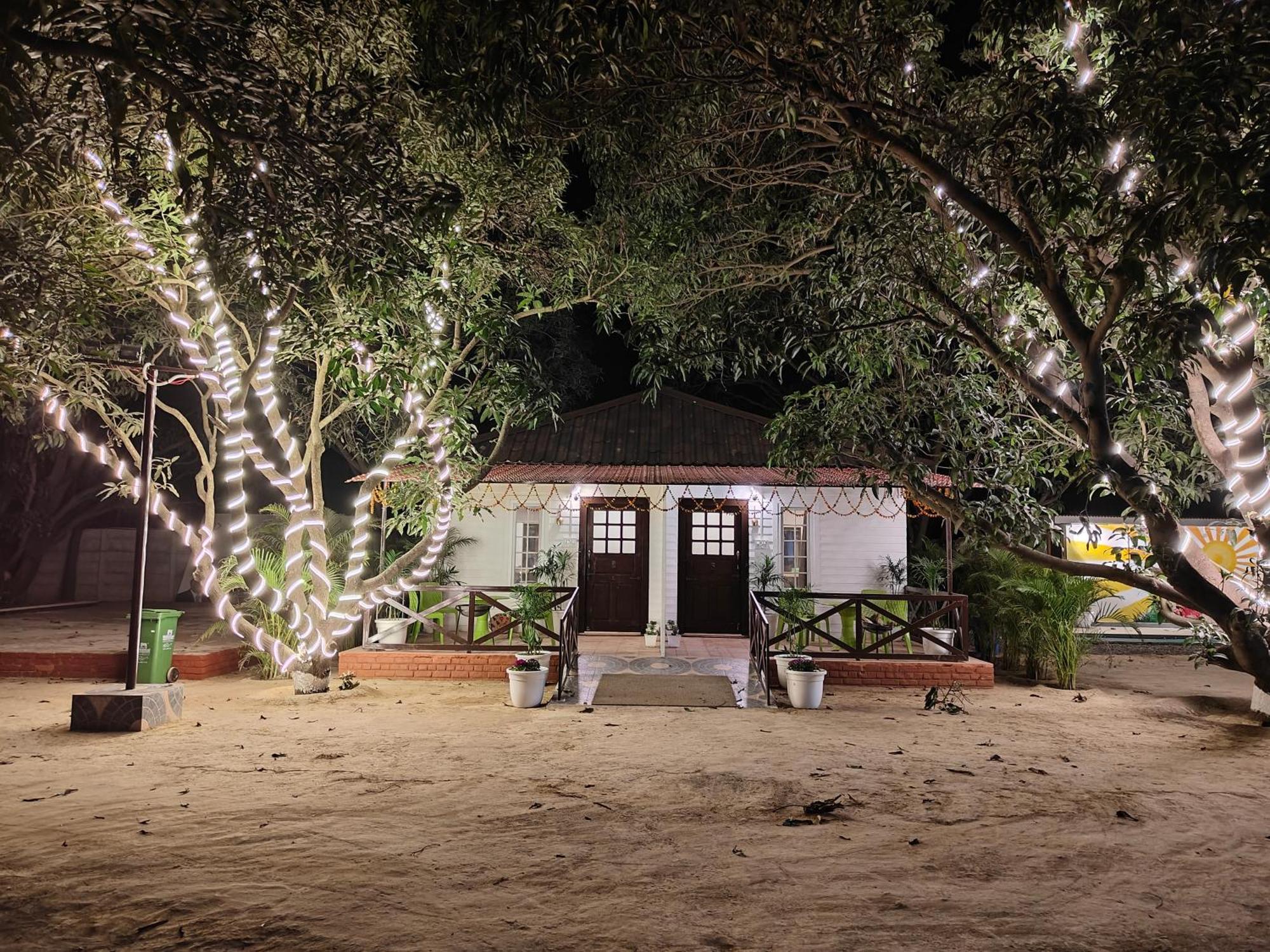 Shobhayan Inn, Airport Railway Station Pickup Free Ayodhya Buitenkant foto